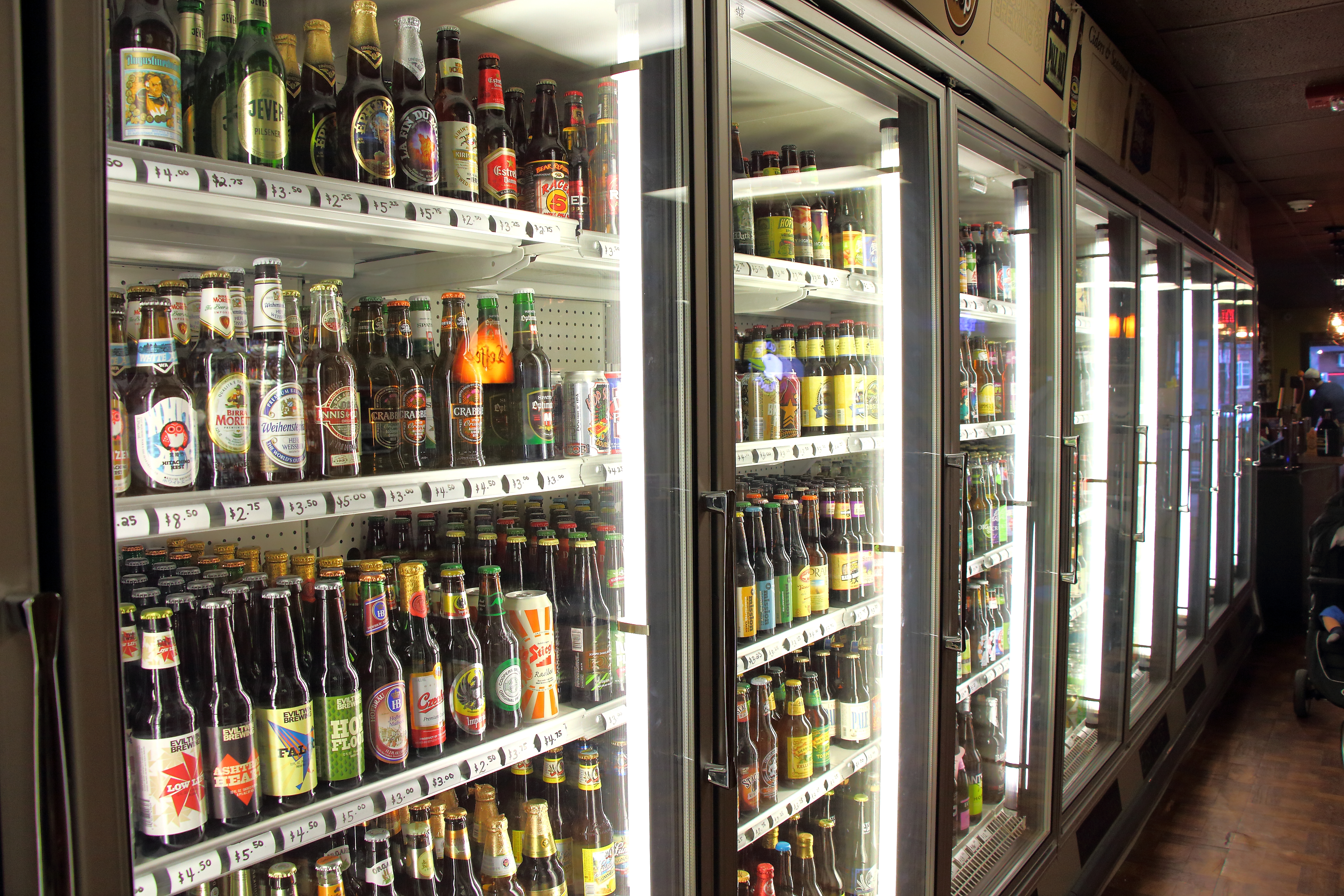 Top 5 Craft Beer Bottle Shops in Philly - Wooder Ice