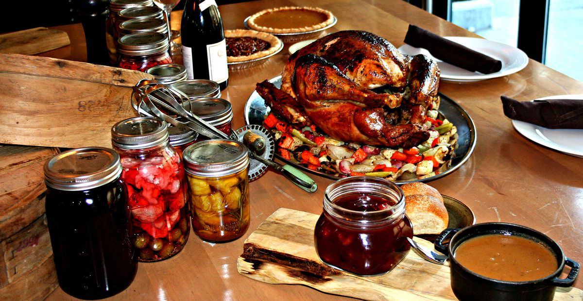 where to eat out on thanksgiving