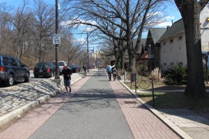 The running trail behind Boathouse Row