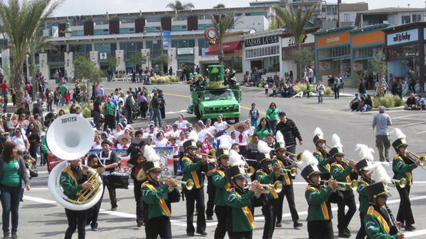 Photograph: Courtesy Hermosa Beach Chamber of Commerce Hermosa Beach St. Patrick's Day Parade.