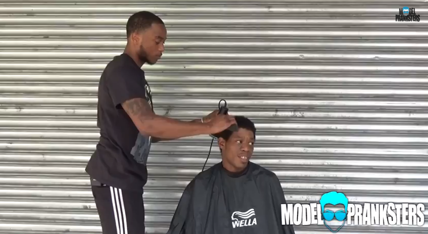 Nyc Barber Dedicates His Time To Give Free Haircuts For The