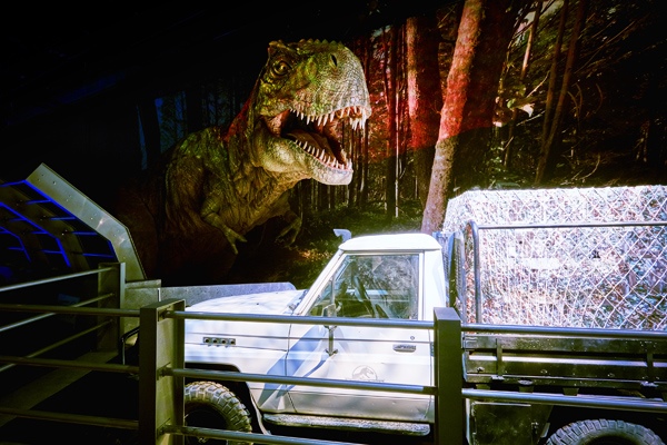 jurassic-park-exhibit