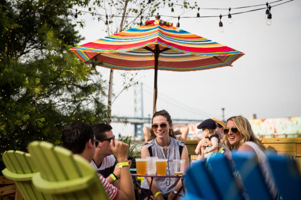 sunday-brunch-on-the-barge