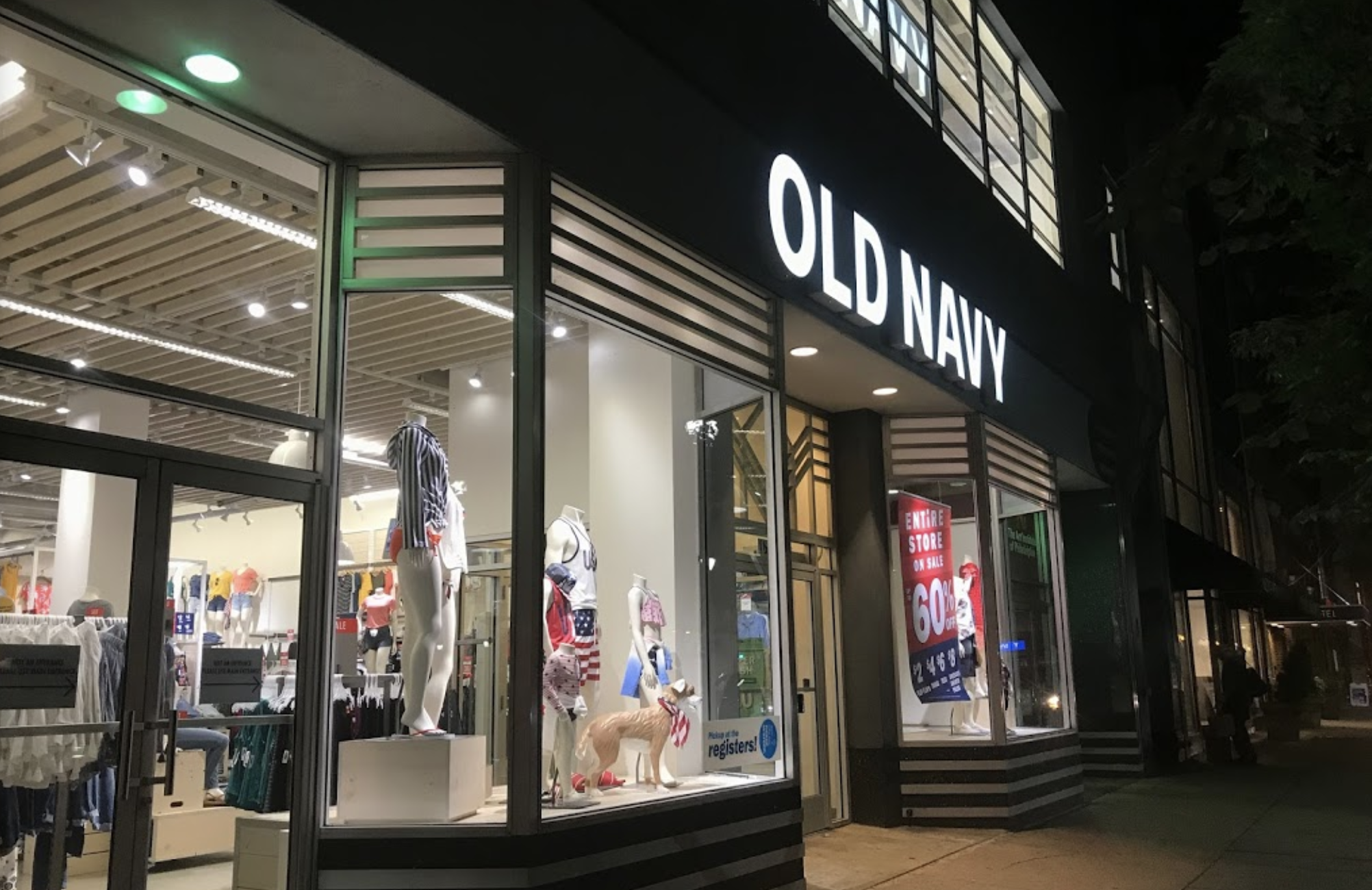 old navy chestnut street being sued