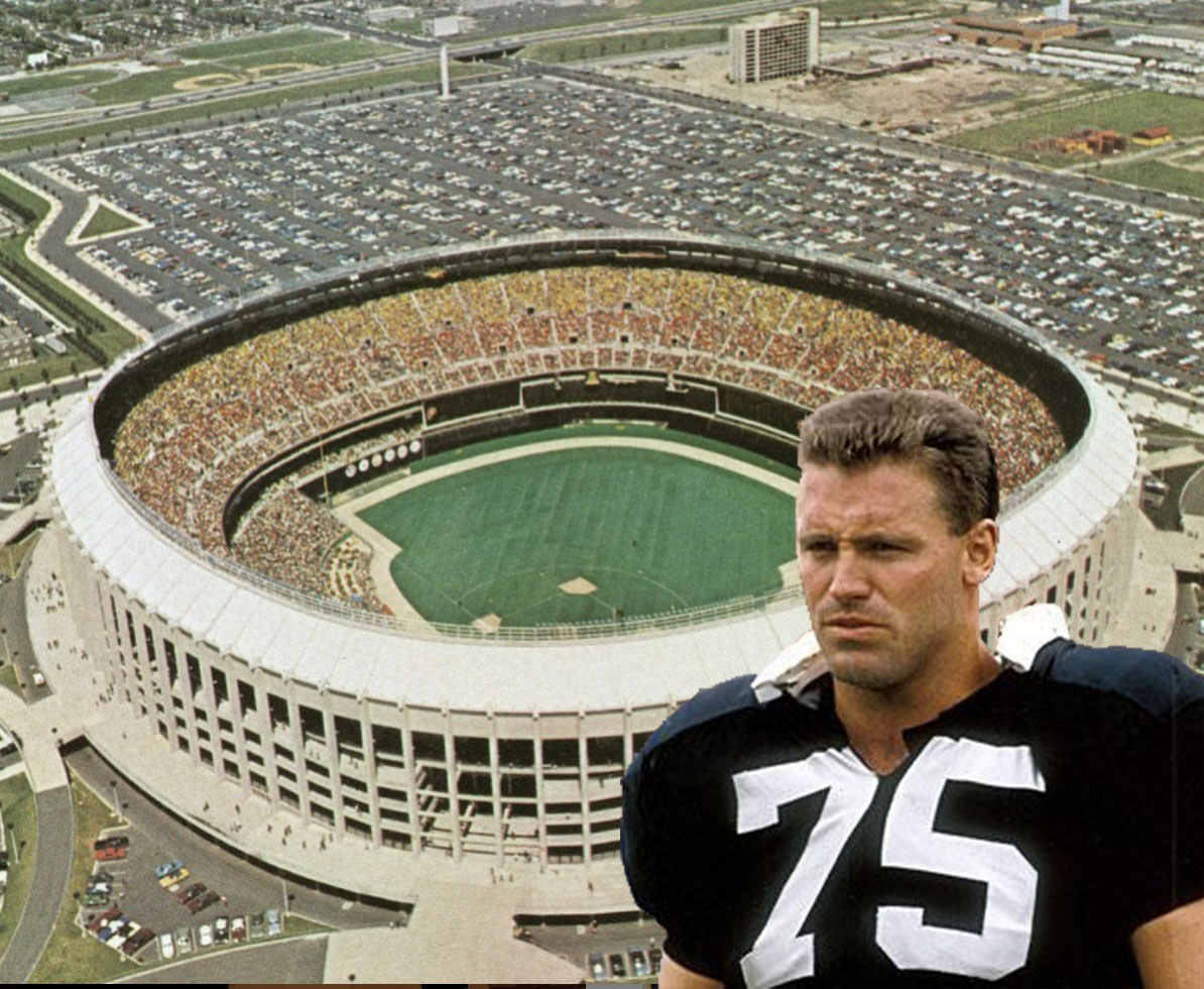 howie-long-veterans-stadium