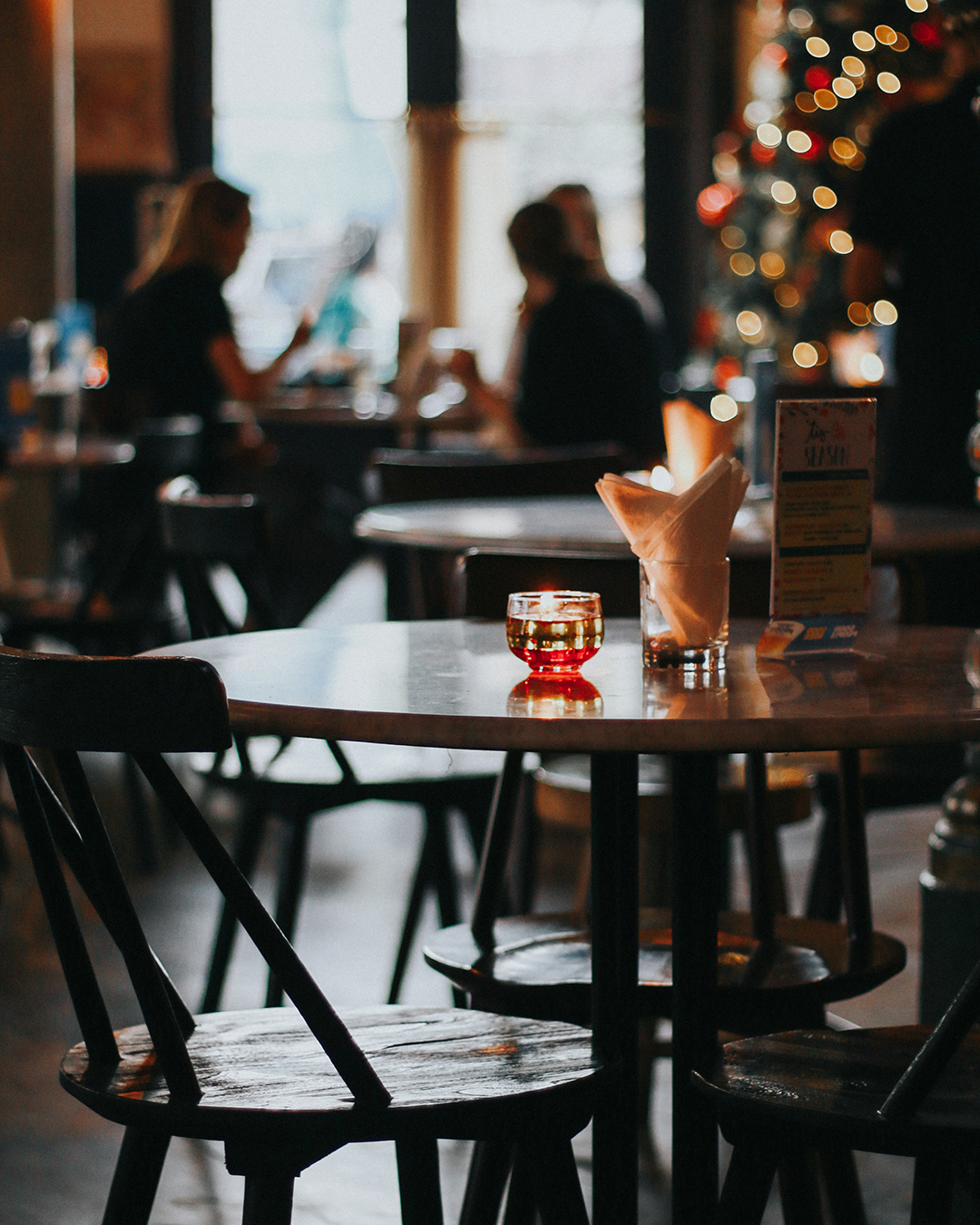 indoor-dining