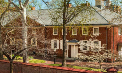 the arch street meeting house